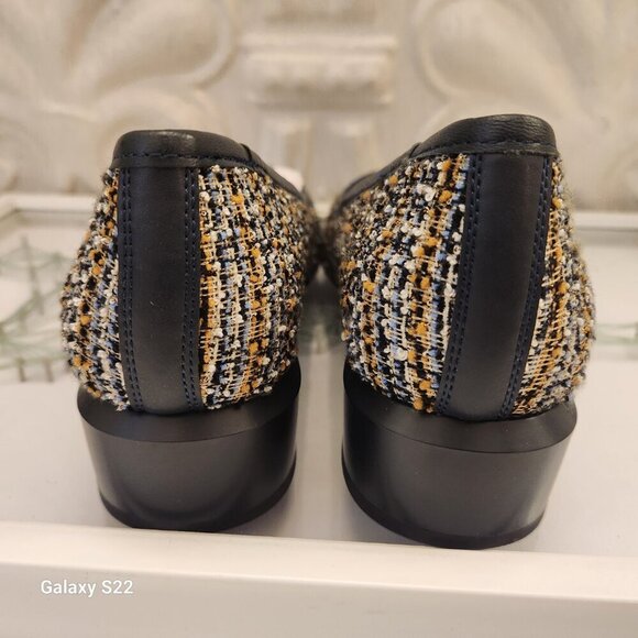 LIVERPOOL LA Lapis Leather Irvine Low Heels. NIB. Size 8.5 - Picture 7 of 10